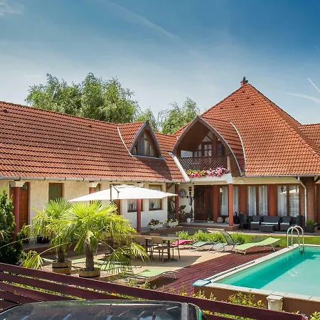 Balaton A501 Apartment